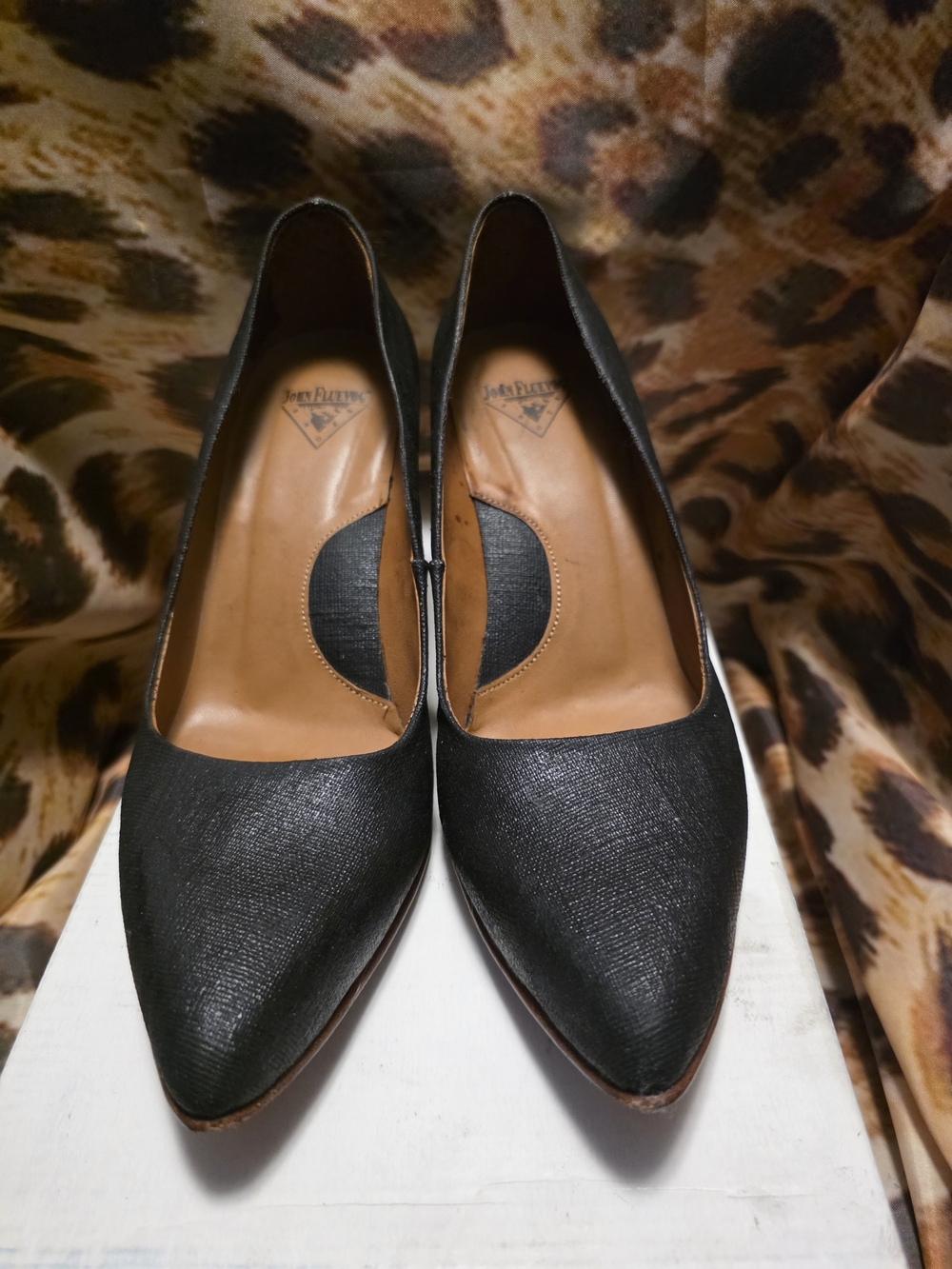 AS IS John Fluevog Presence Hi DESMOND Black Pointed-Toe Pumps - Size 7.5